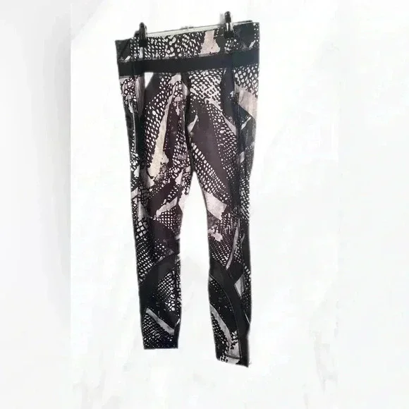 Lululemon Inspire  Tight II (Mesh) Luxtreme Static Mist White Black leggings 6 - Picture 2 of 4